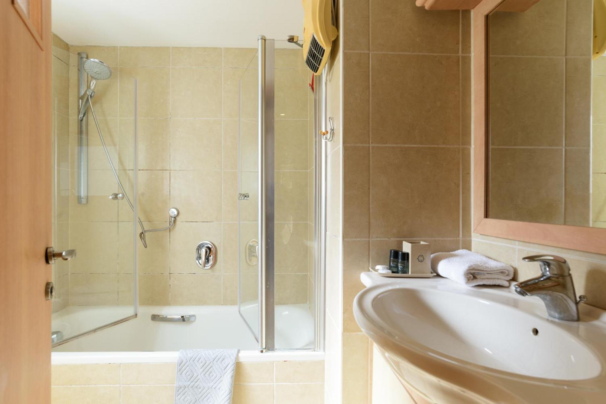 Cosy 1Br Near Beach By Feelhome Tel Aviv Luaran gambar